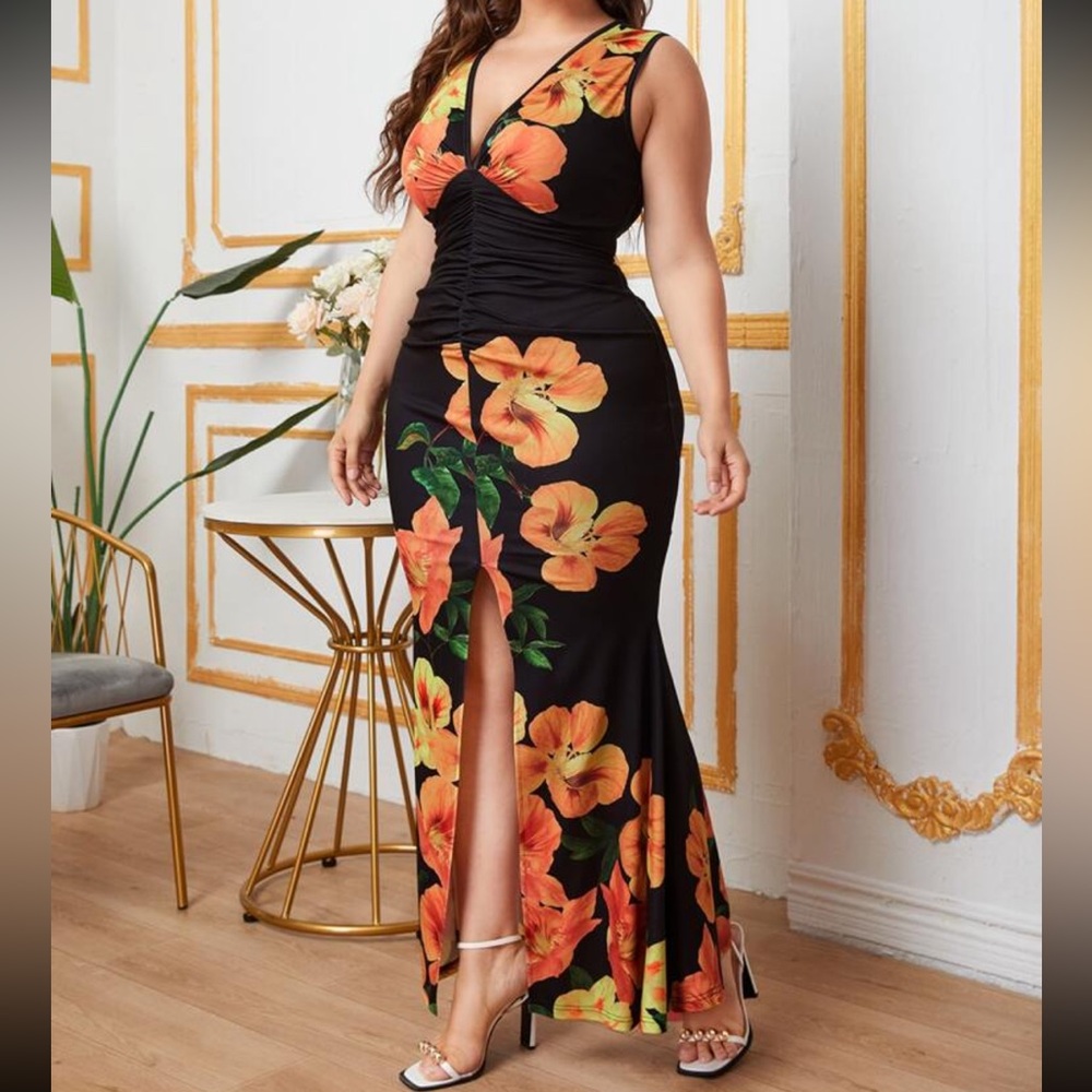 NWOT SHEIN Modelyn Plus Floral Print Split Thigh Bodycon Dress Size 20/(4XL)